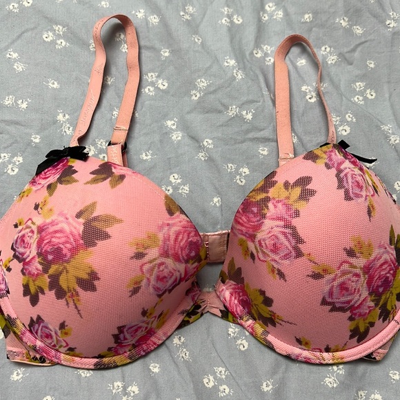 Betsey Johnson Rose Print Bra - Picture 1 of 2
